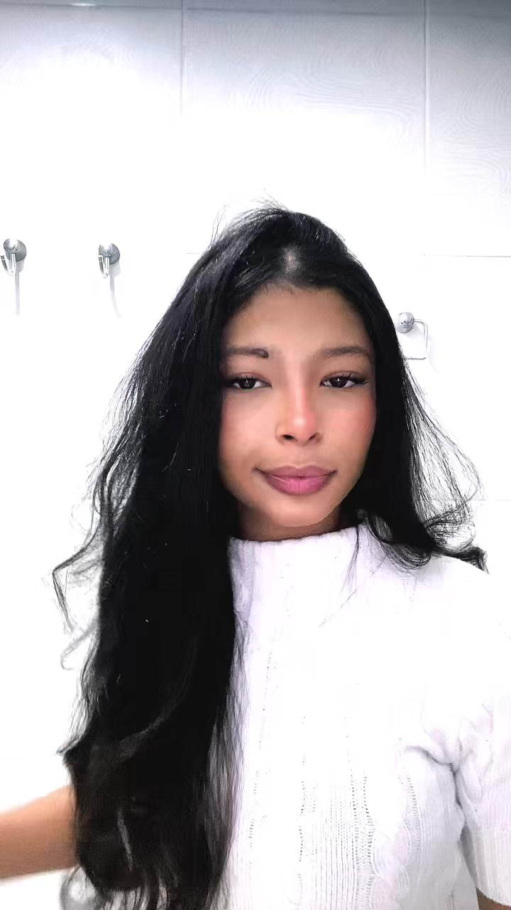 @Emily Beatriz🪩🌟💗🌷