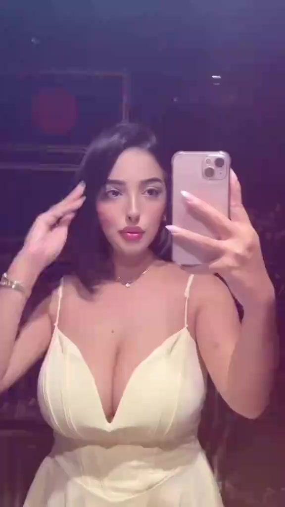 @أنثى مريولة 💋