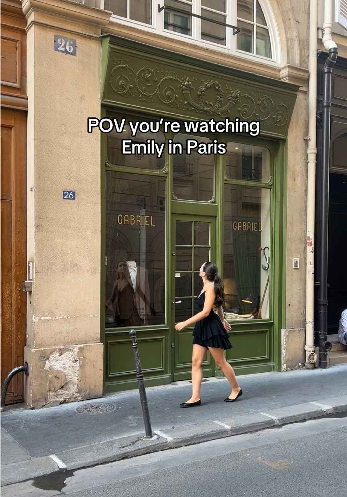 @ZOE IN PARIS 🇫🇷