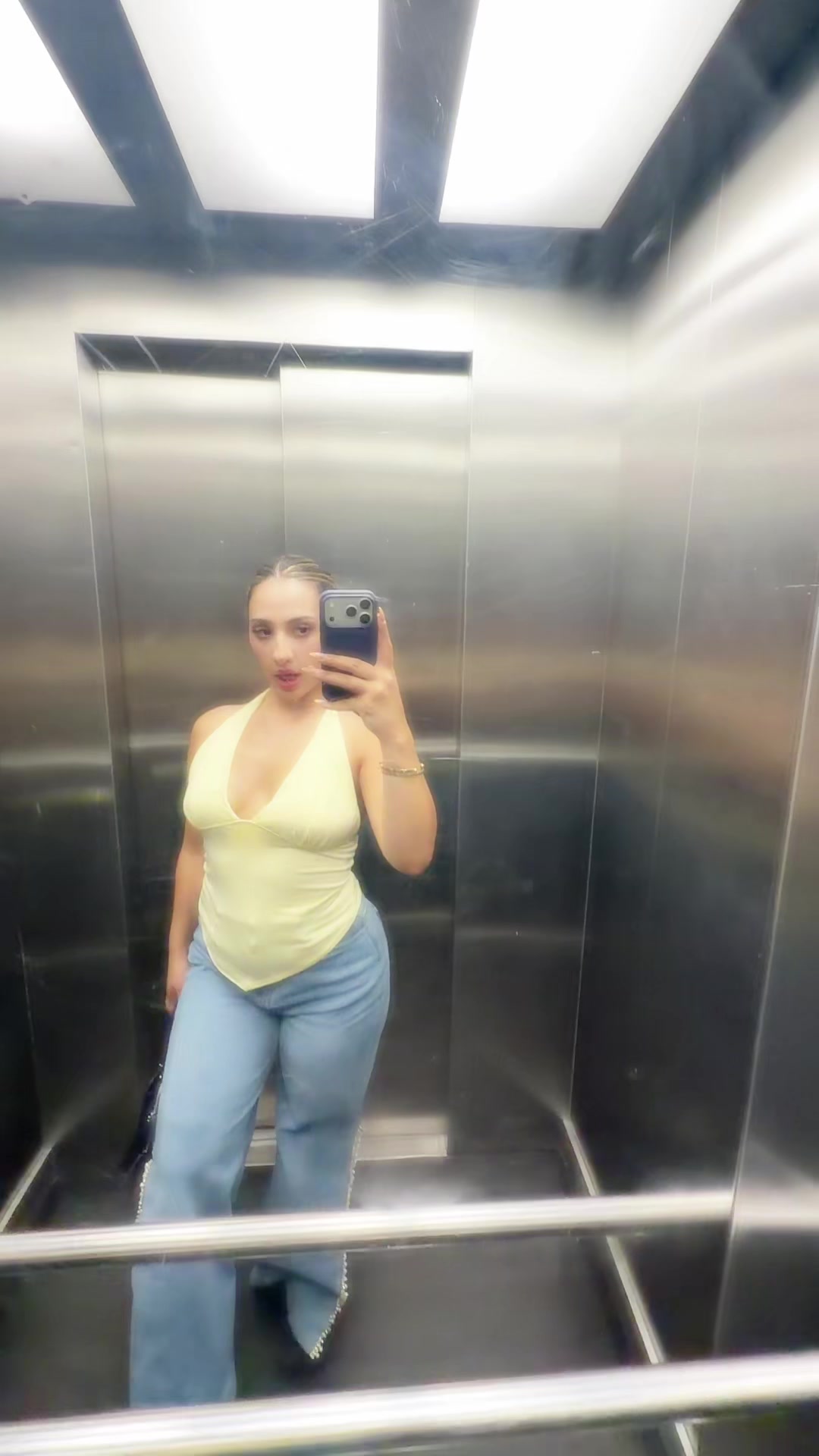 @Angjelina