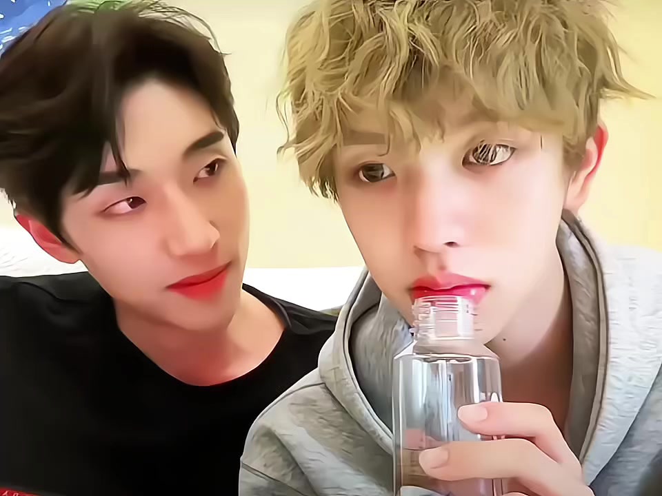 @🌷 𝐘𝐮𝐧𝐧𝐢 🌷小欣