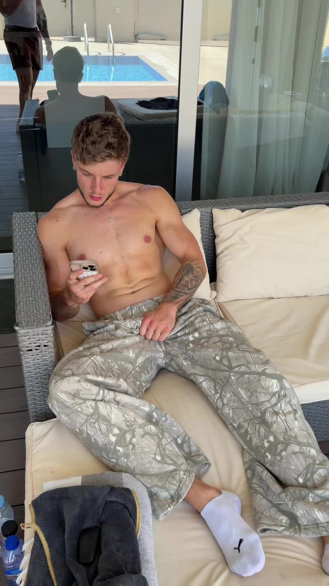 @Benjaminhilton