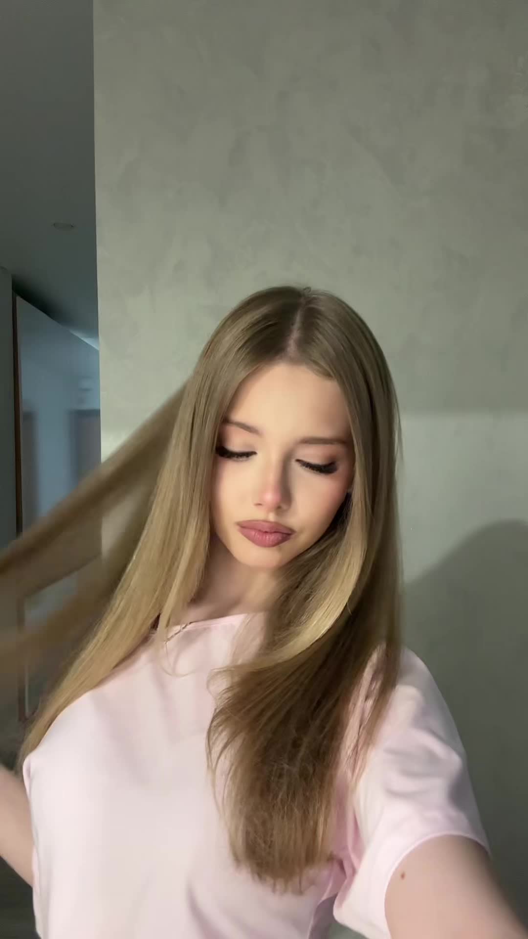 @Á