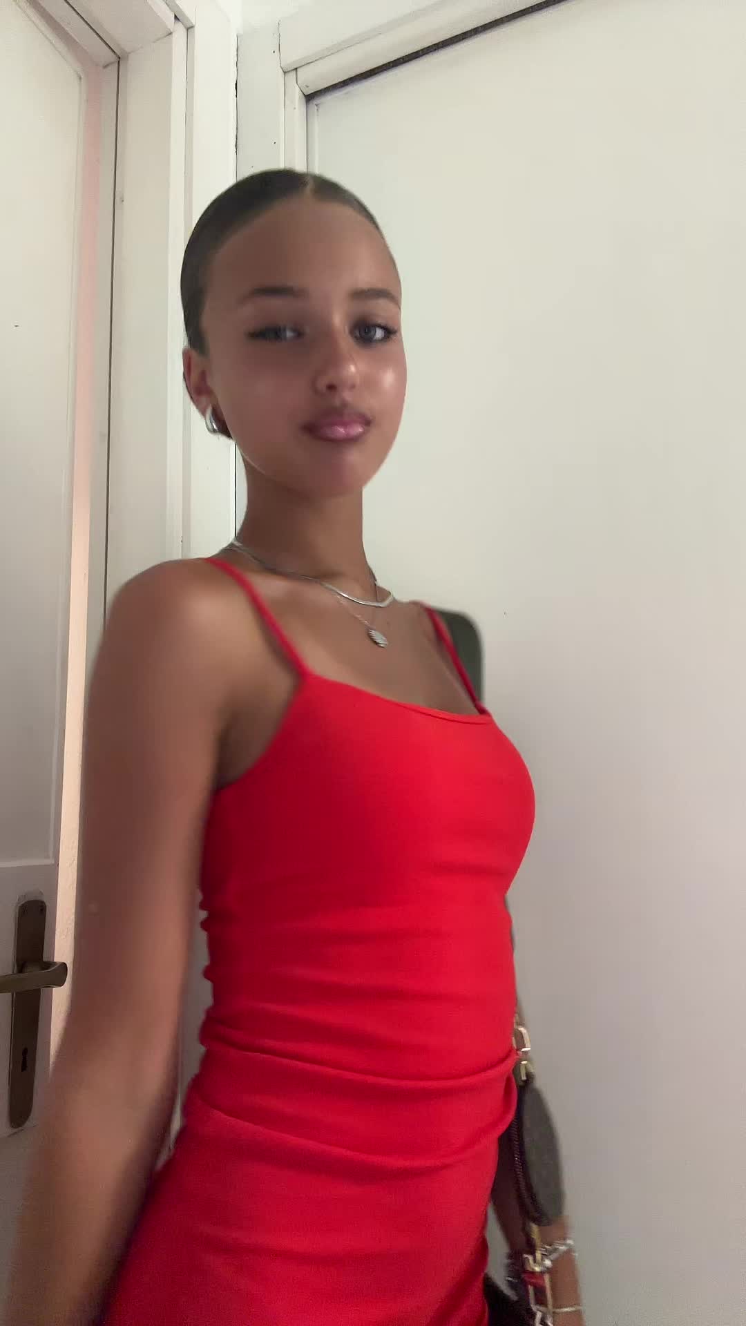 @serena_cerella_