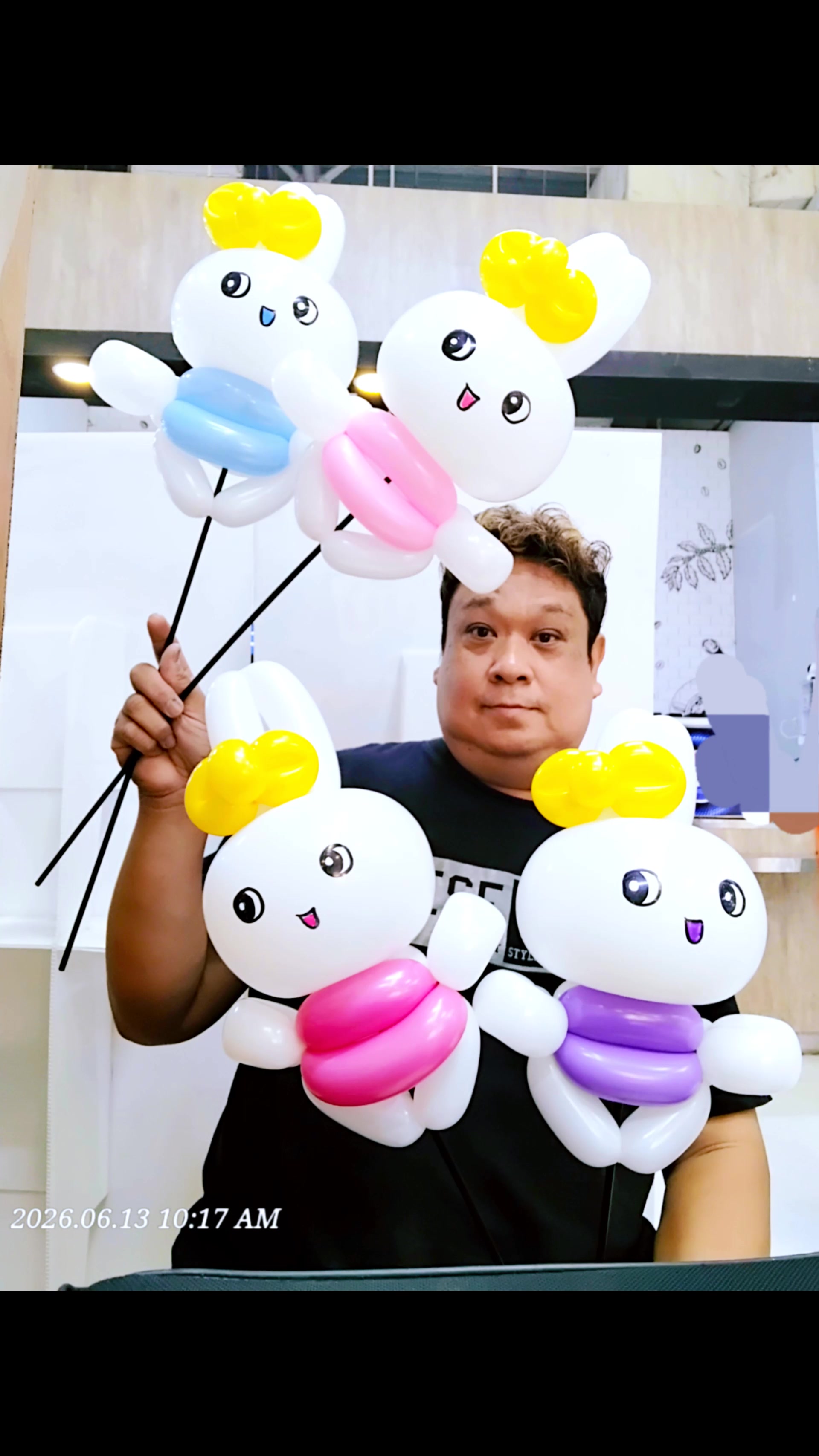 @Max Clown แชมป์บิดลูกโป่ง