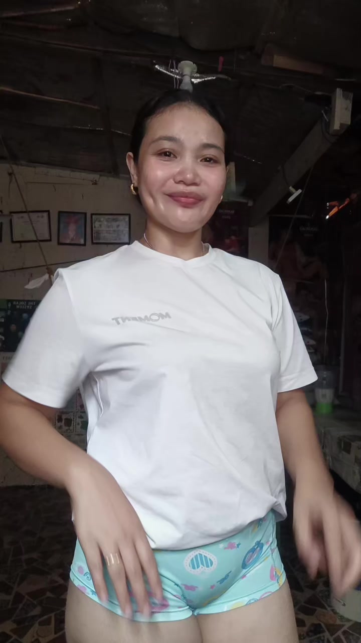 @😘💝🖤😘elleh❤👅💋