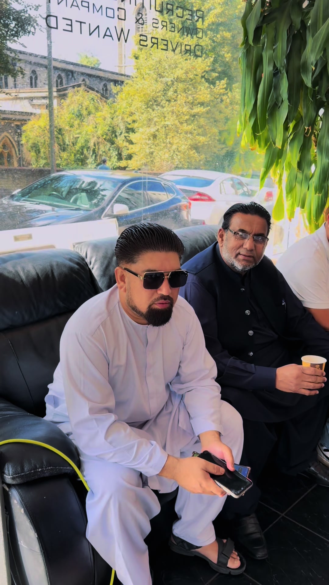 @MR_KASHMIRI