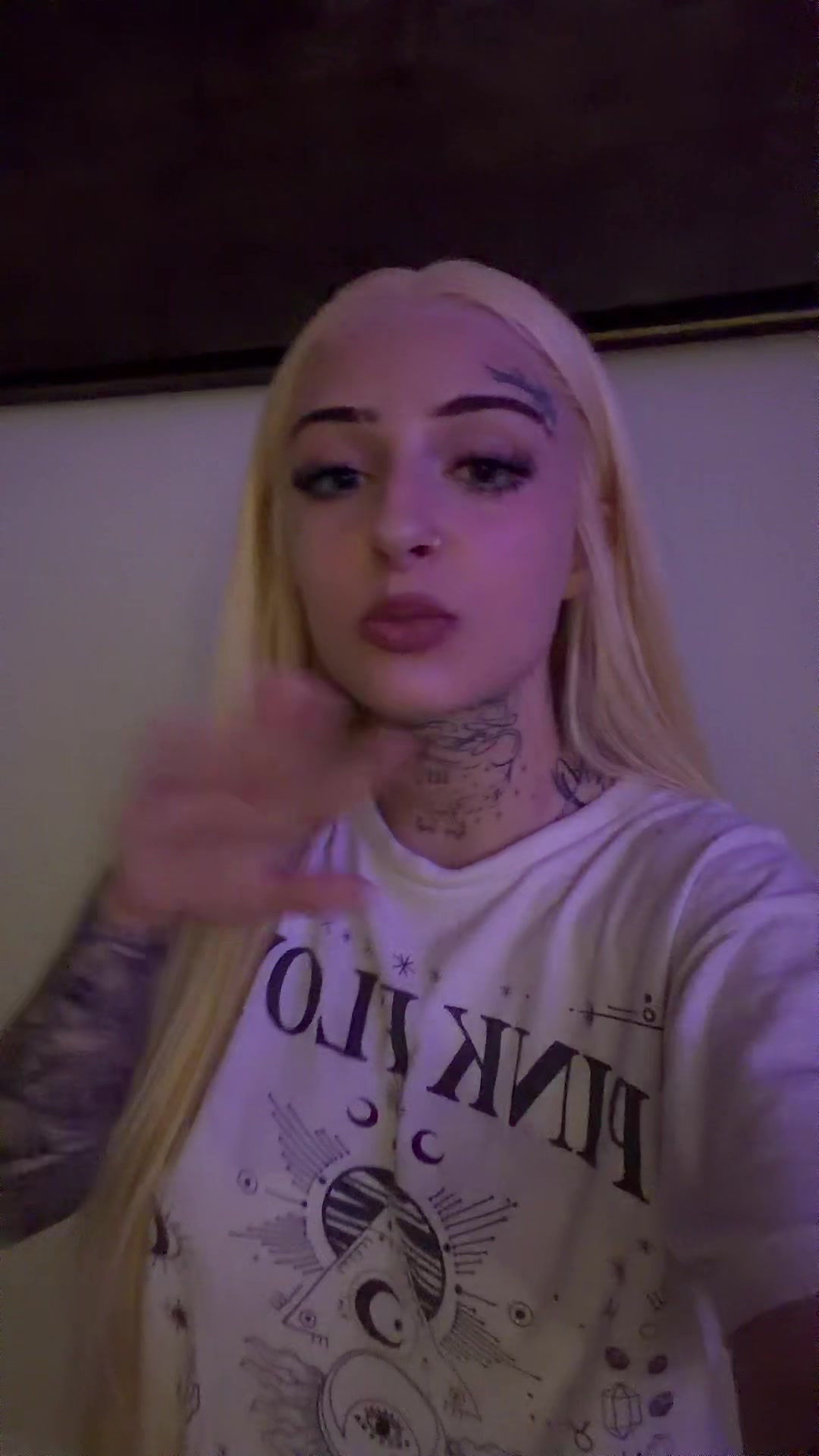 @Lilyrrrose