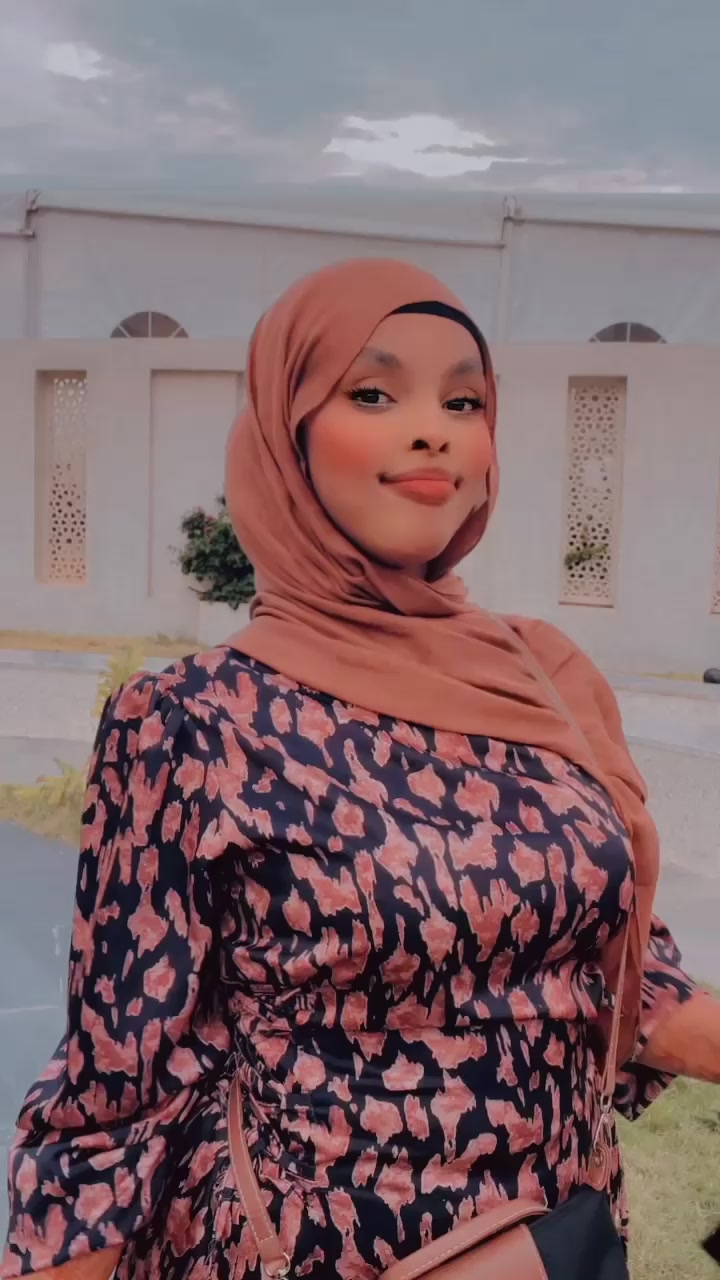 @Fadumo Riyaad