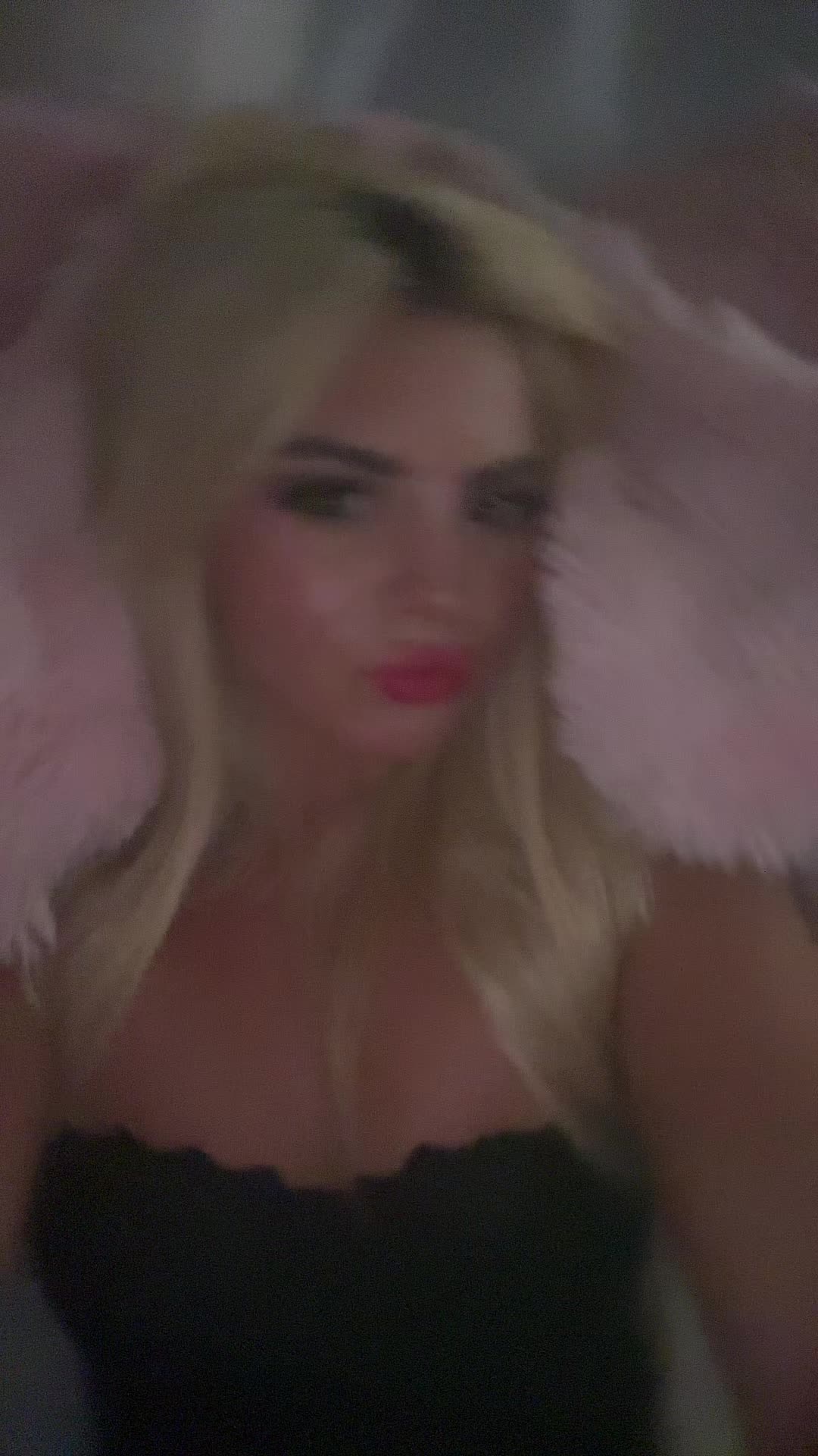 @Valianna Rose