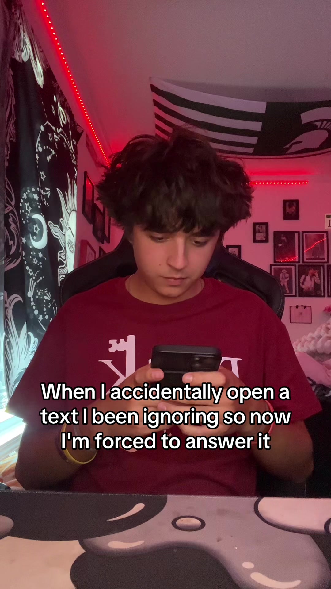 @T