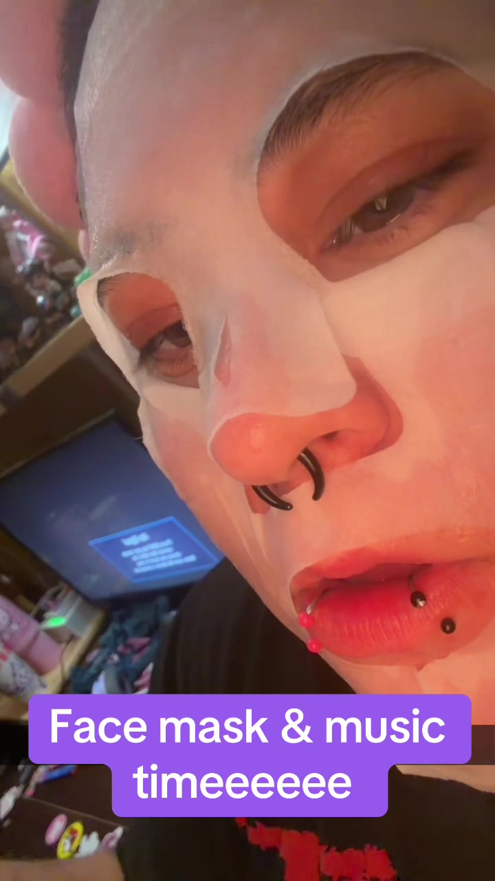 @SenpaiHeatherrrr