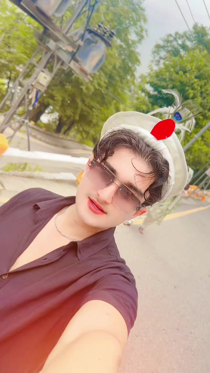 @čHöȚâ ŚêŤ1 🇦🇪💫💫