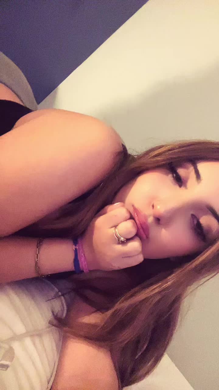 @Julieana