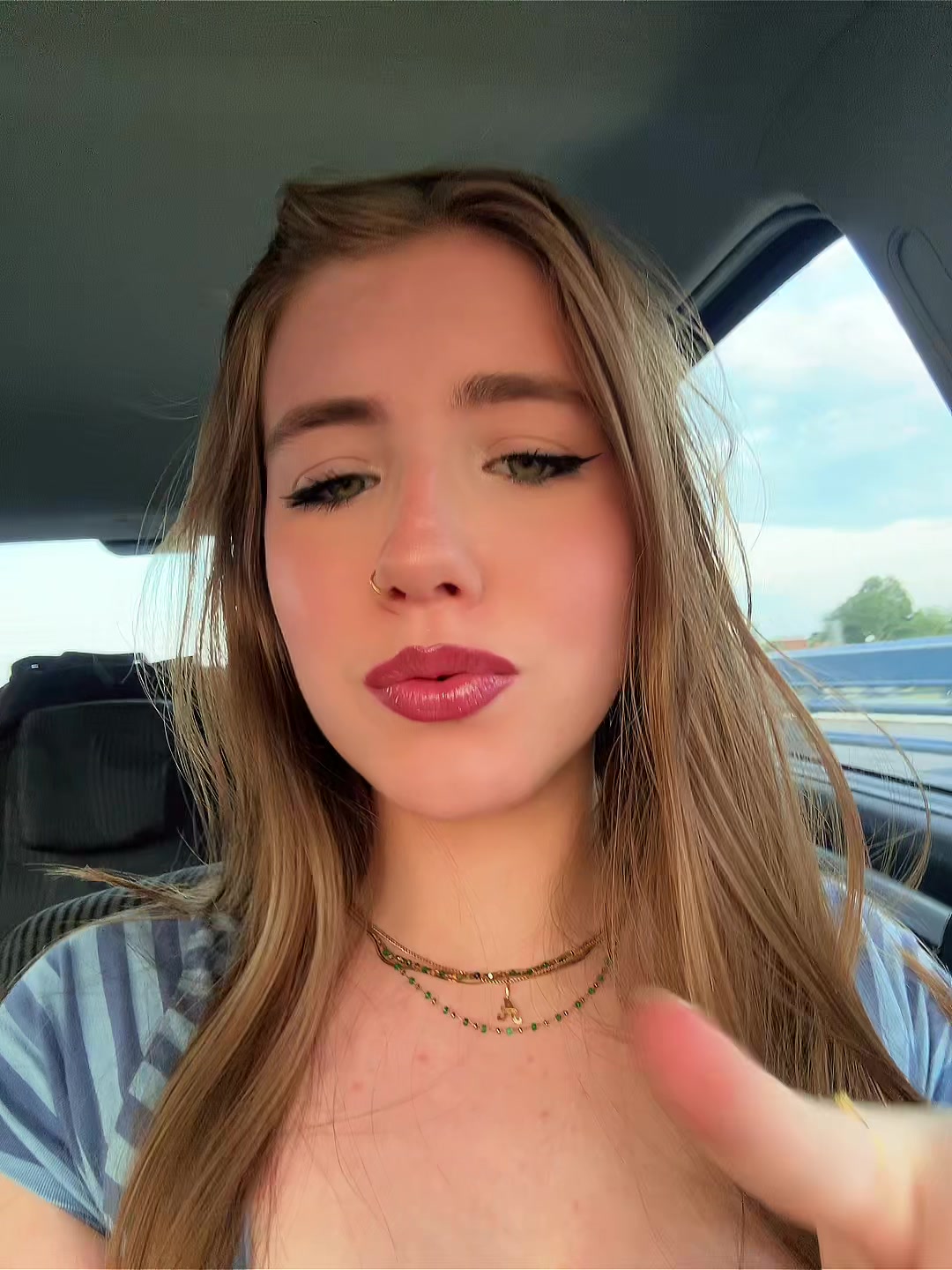 @iam_.and