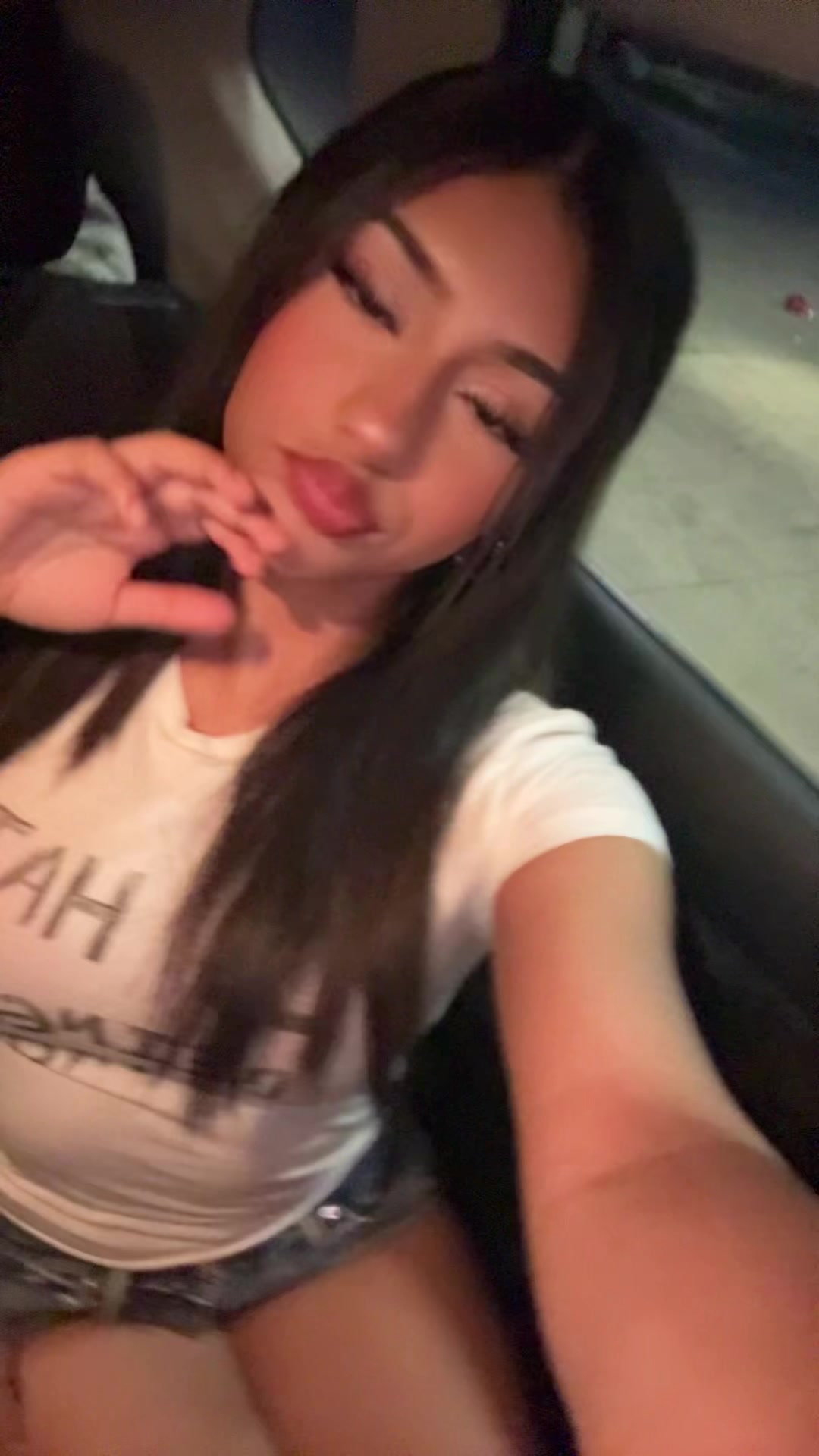 @𝓂𝒾𝒶