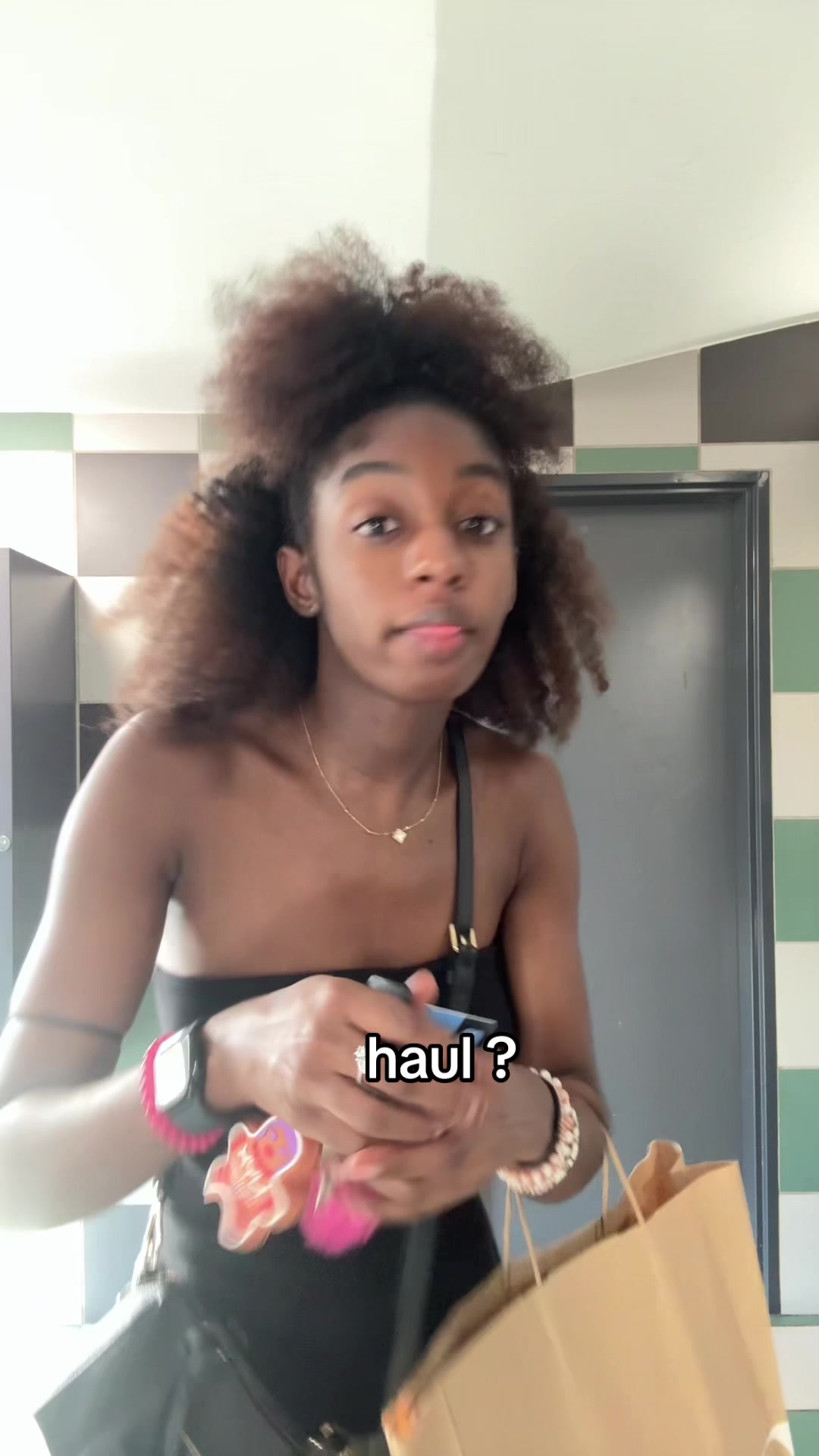 @K A Y.