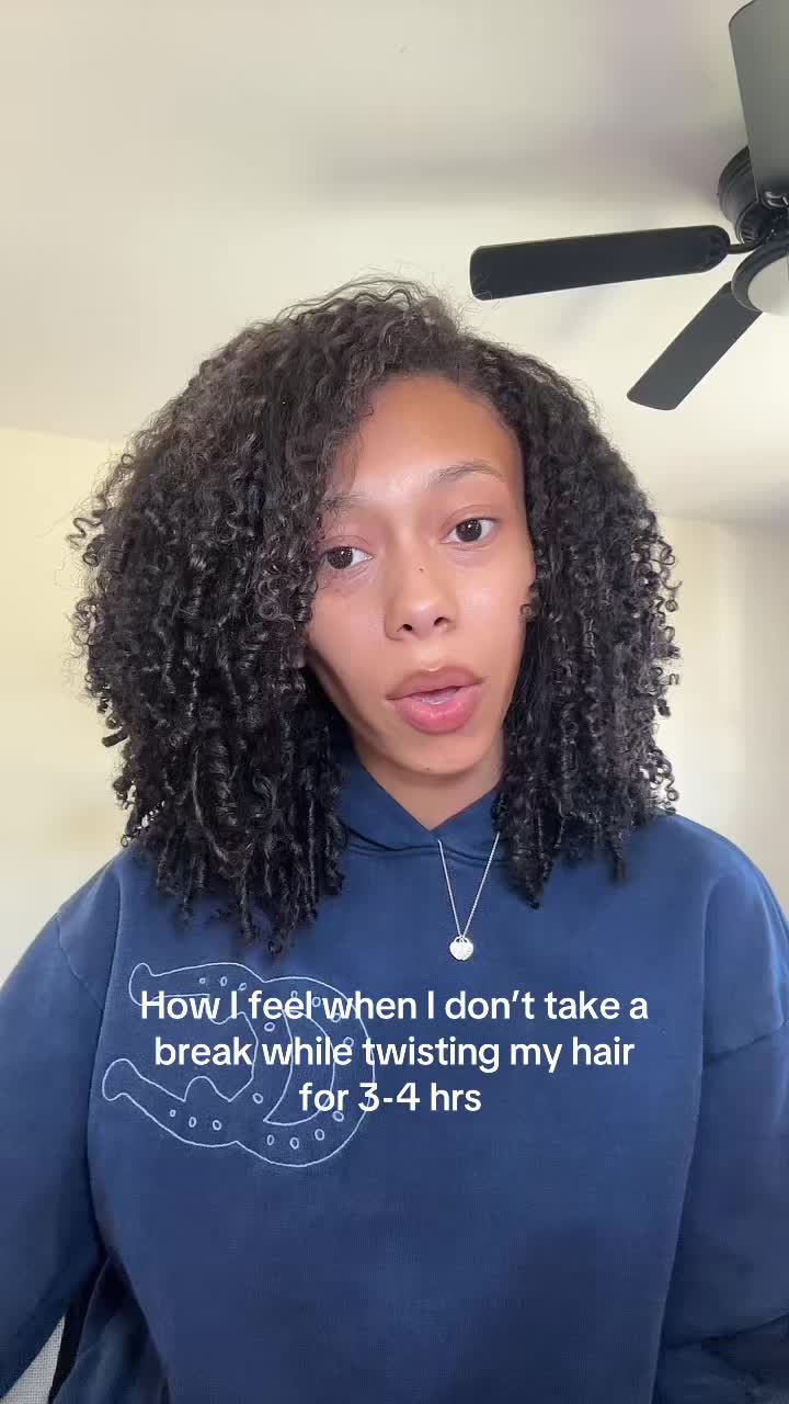 @AYSIA NICOLE