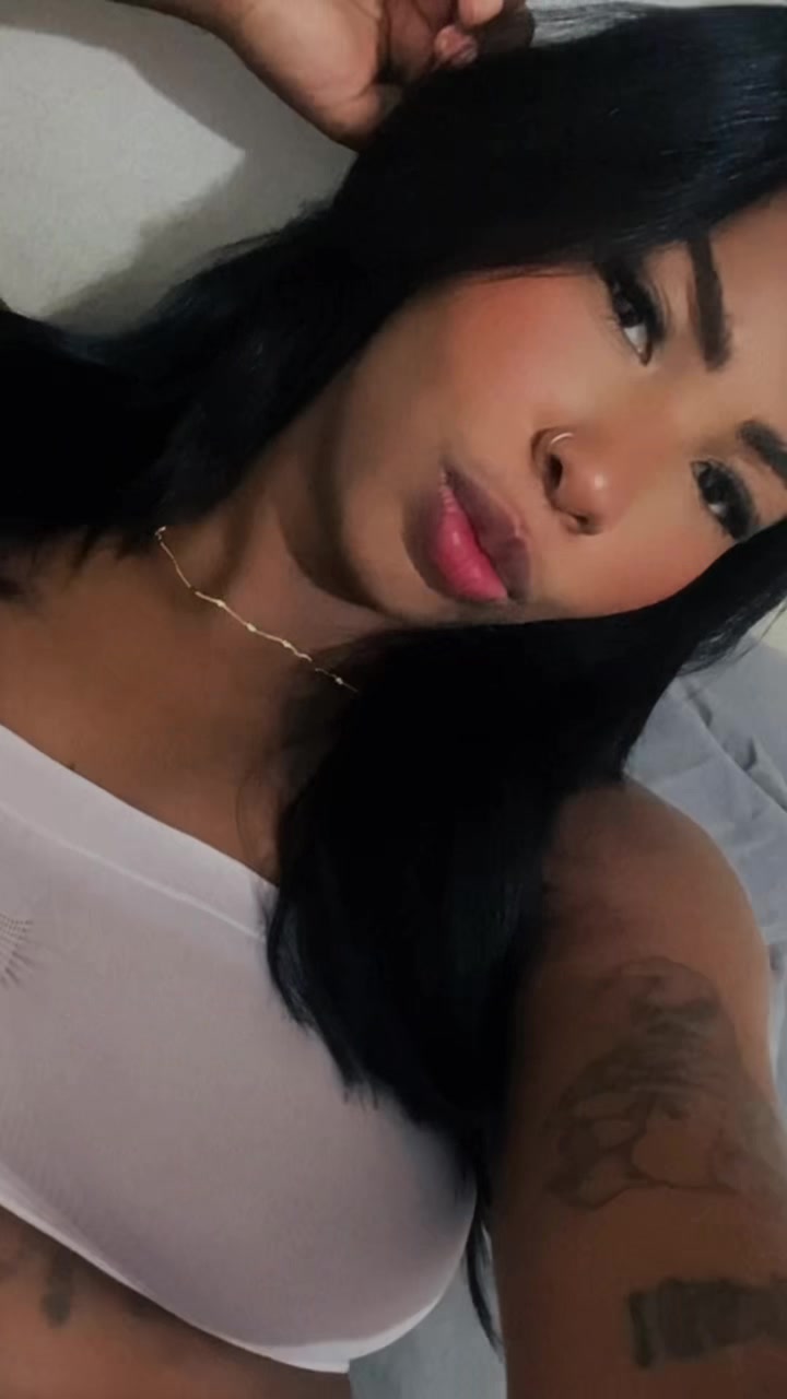 @Carla Leticia
