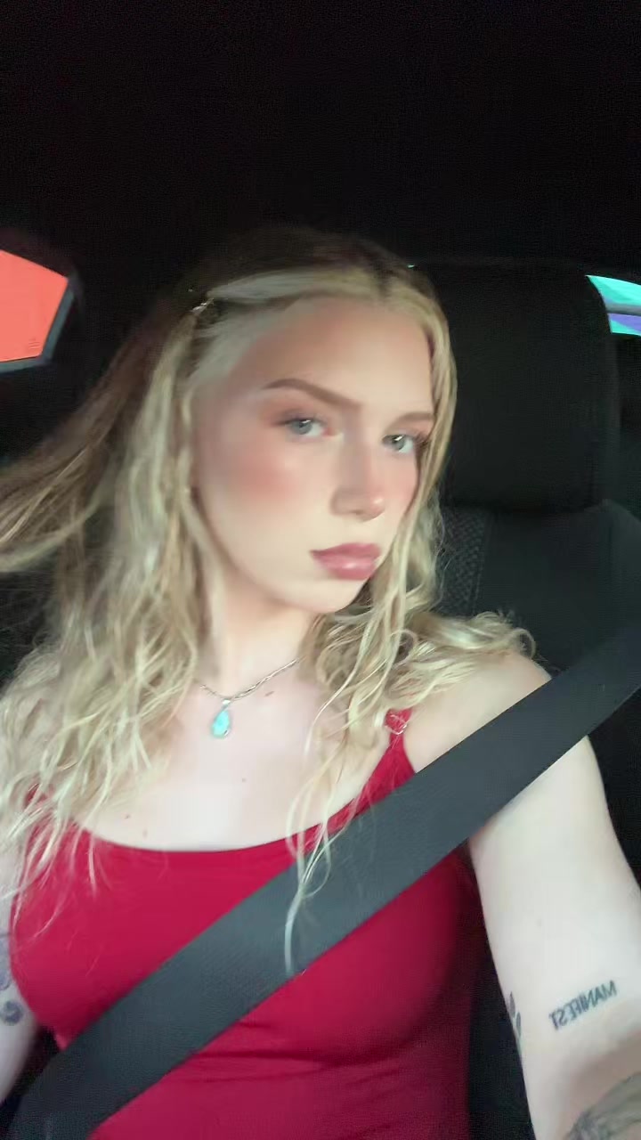 @ays ☮︎
