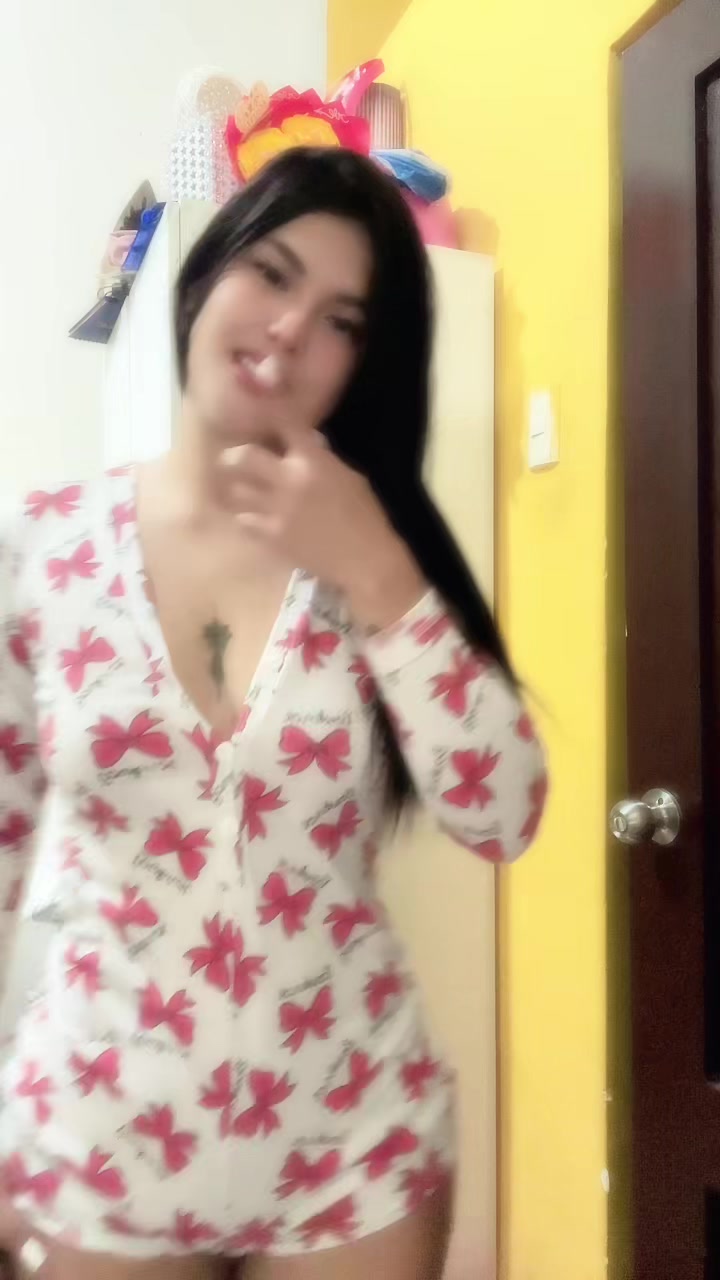 @𝓝𝓪𝓷𝓮 👑