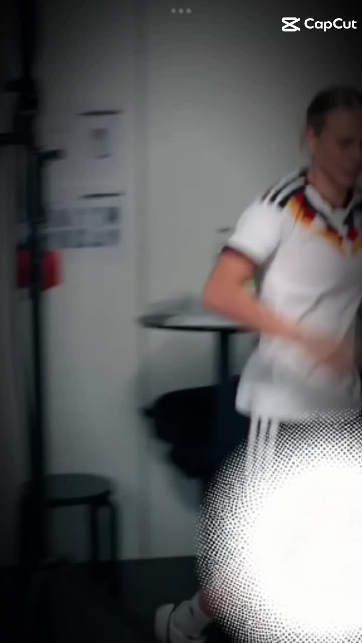 @Women Football girl
