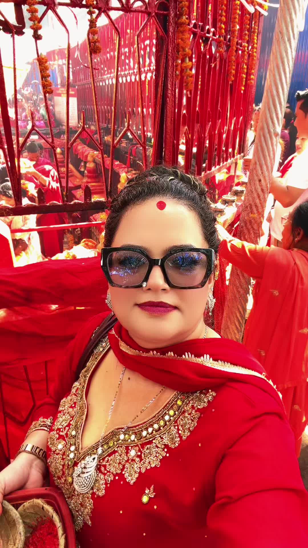@🧿Divya thakuri 🧿( designer )