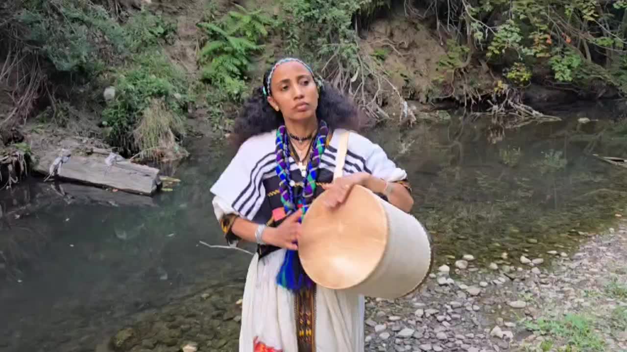 @አለሊና (ስንዳዬ ገብረኪሮስ)