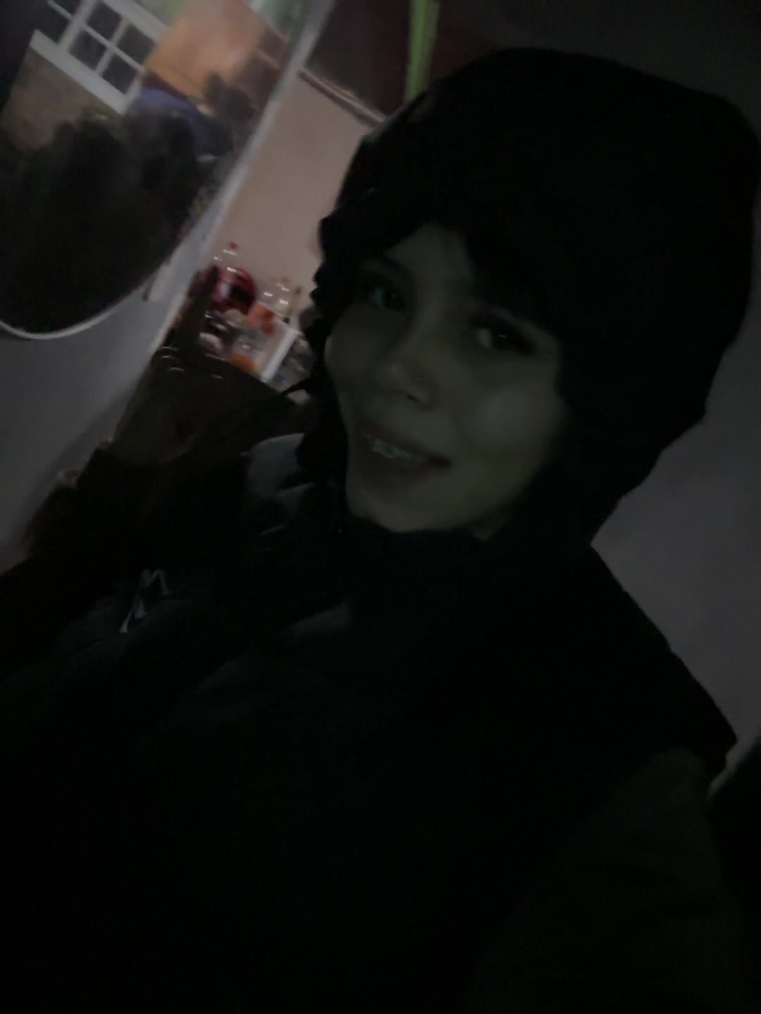 @avisaaaleee12