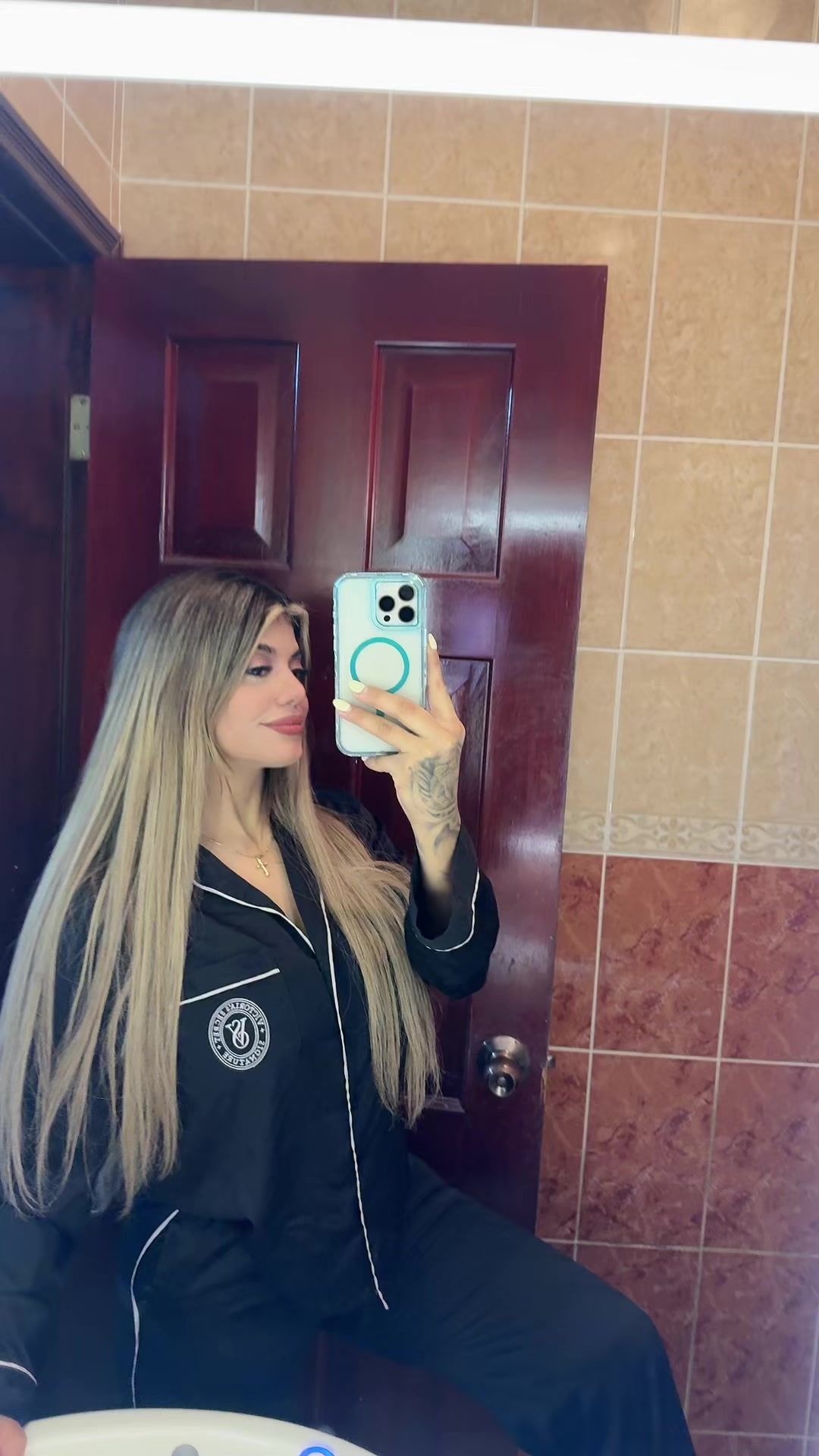 @NickyEscobar🦂