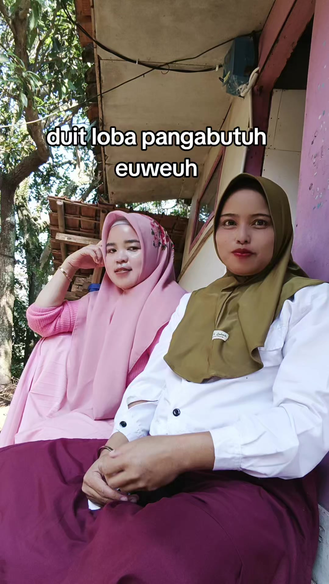 @dindaghaniya