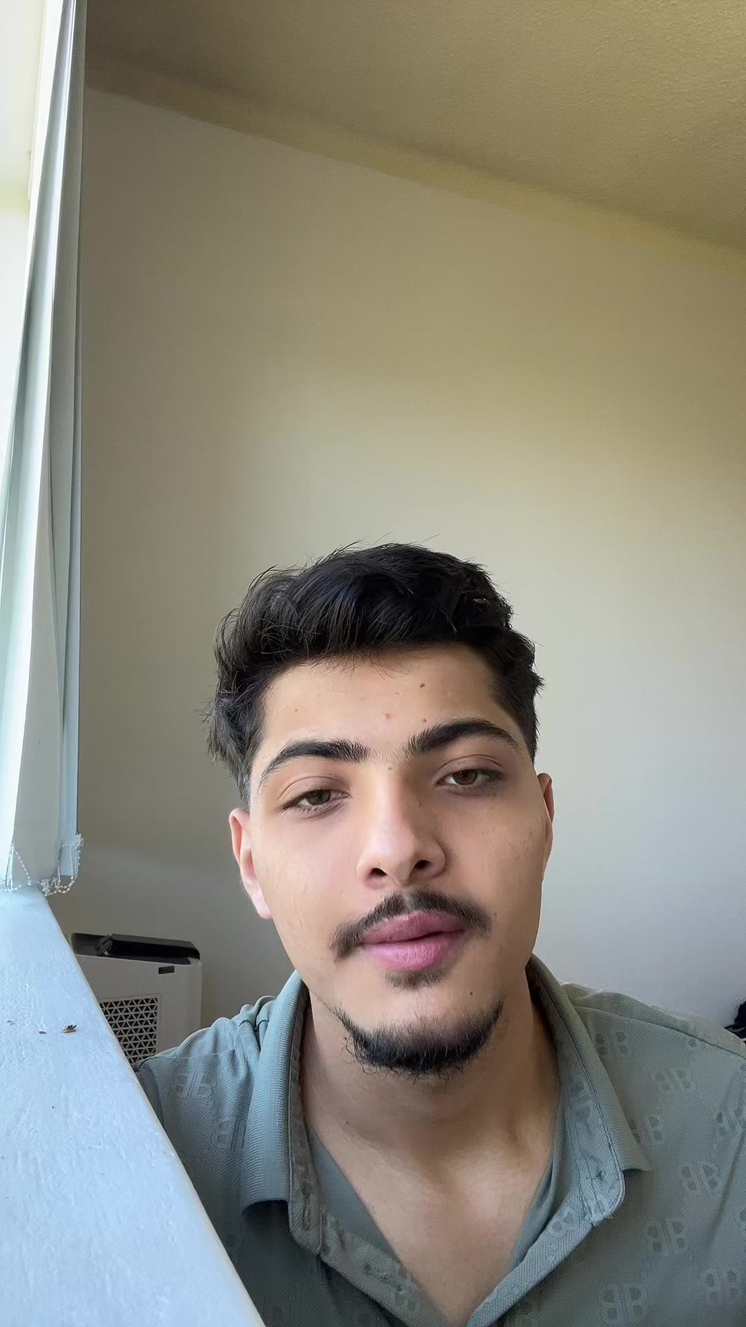 @Pranisshhh