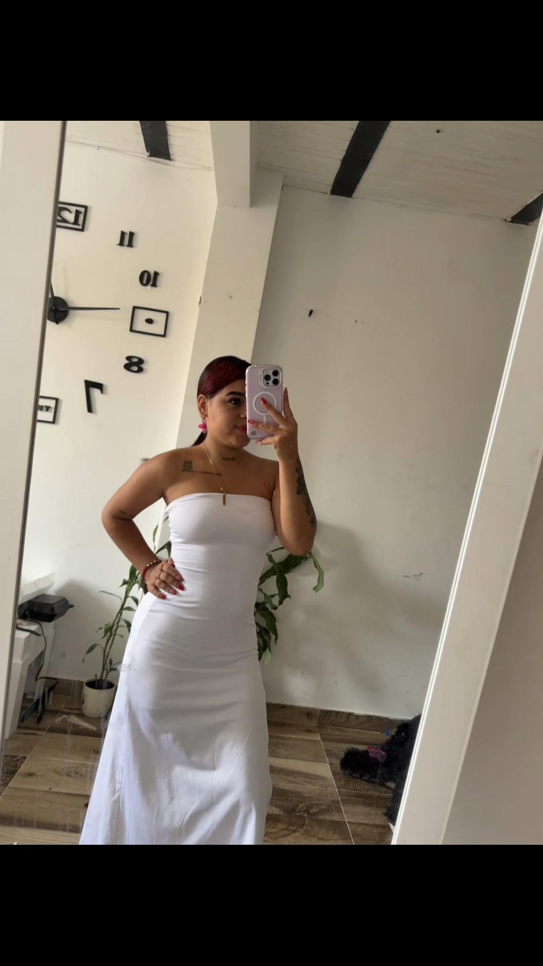 @Jessica🖤.!