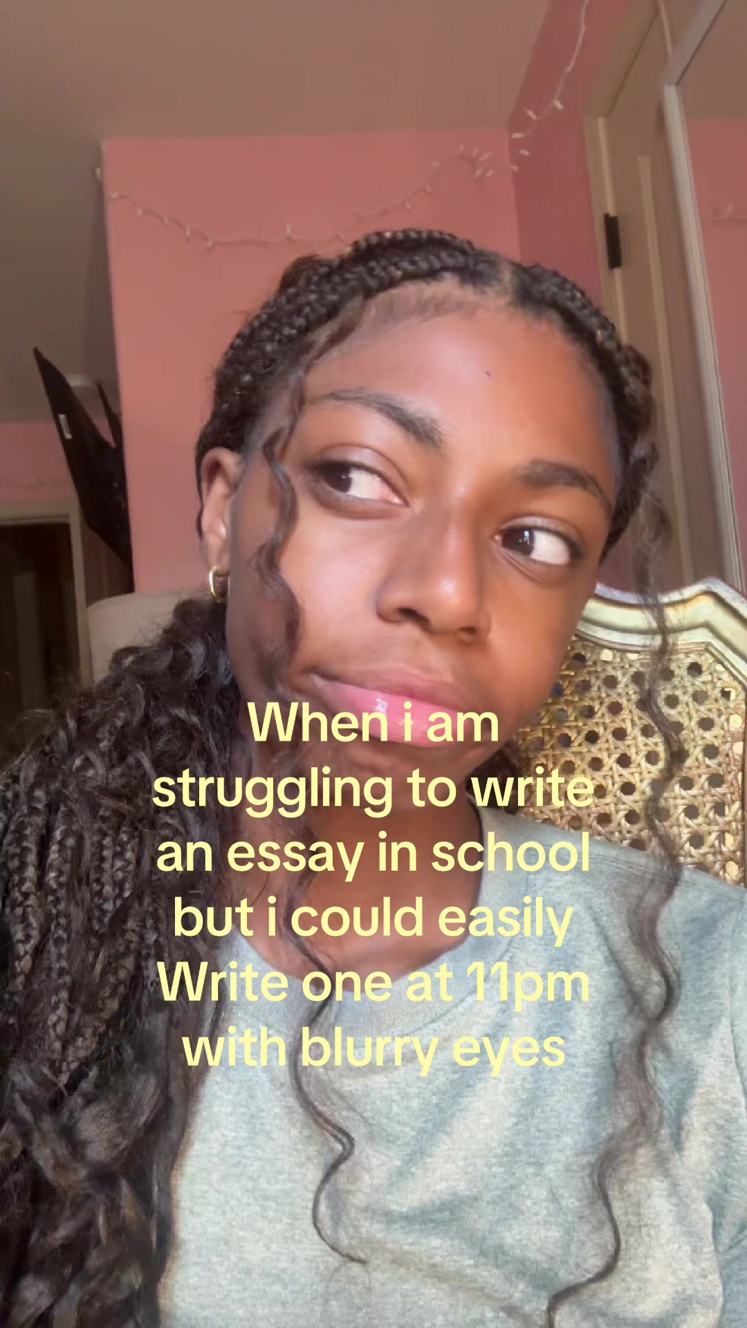 @shaniya ᥫ᭡.