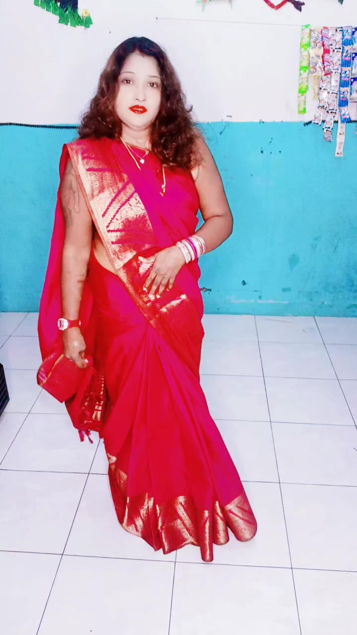 @நிஷா குட்டி