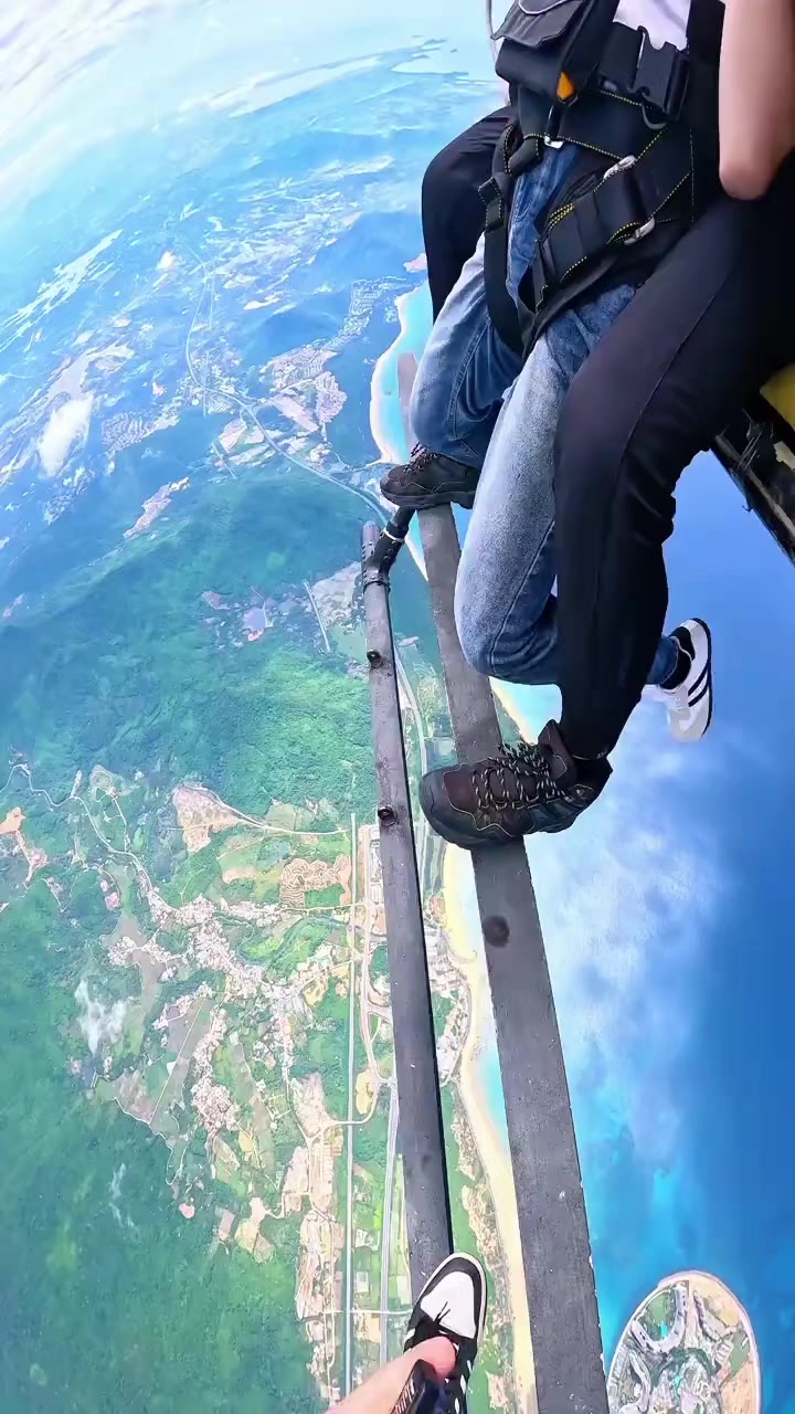 @onlyfanskydiving