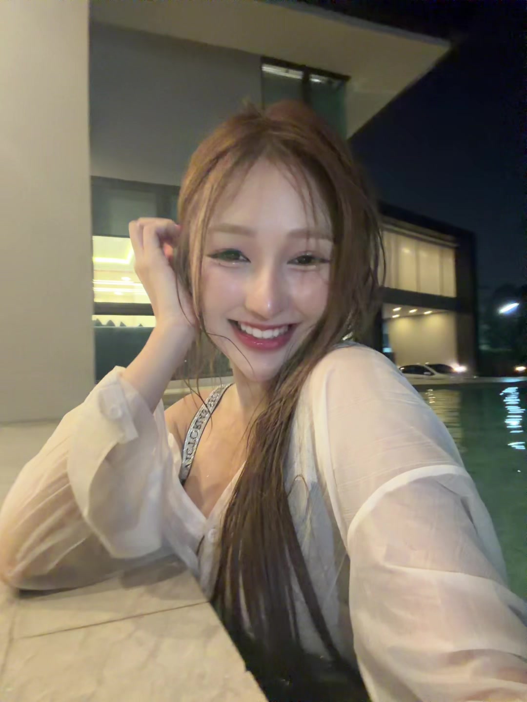 @ออมที่แปลว่าออมออม(◕‿◕✿)