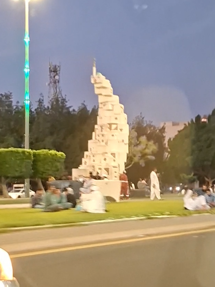 @অদৃশ্য মানব