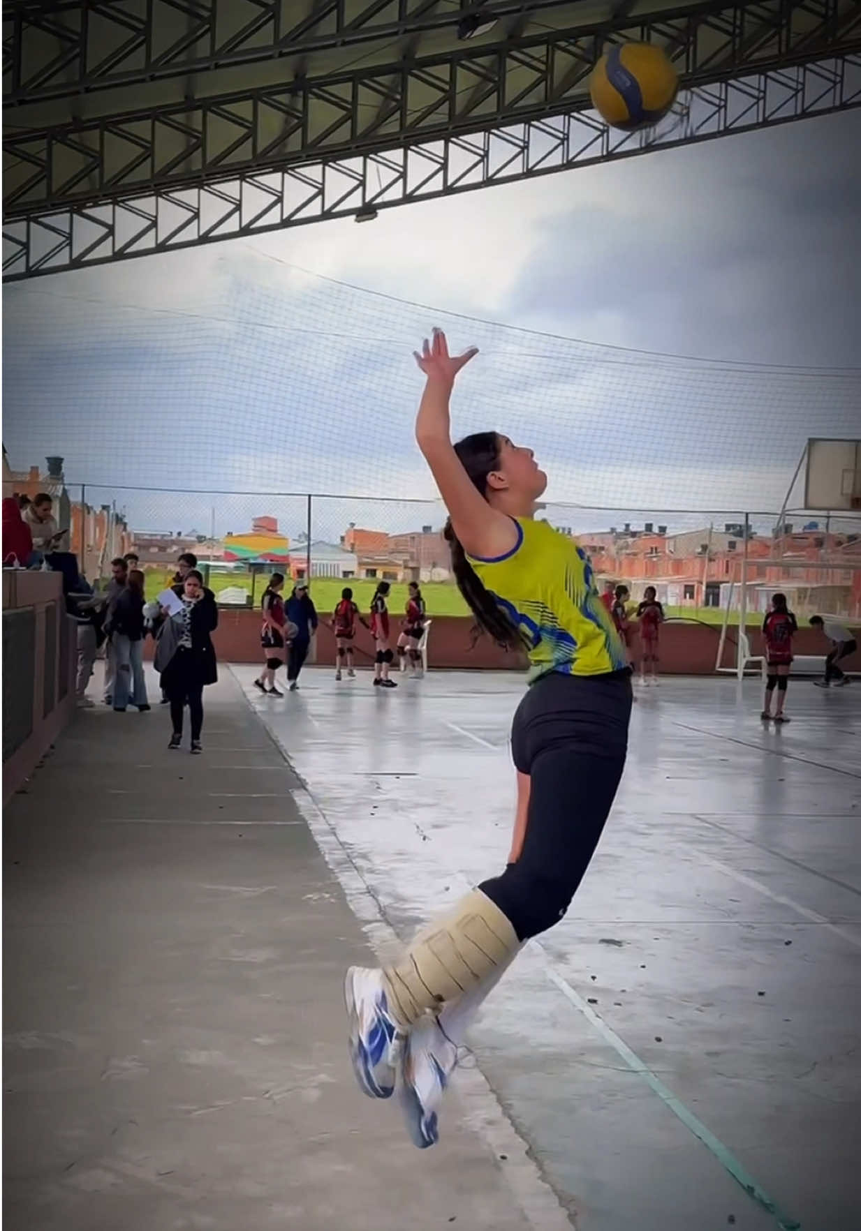 @Isabella Amaya Volley 23