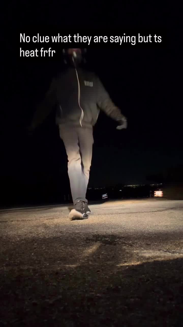 @Ayeyoa_600