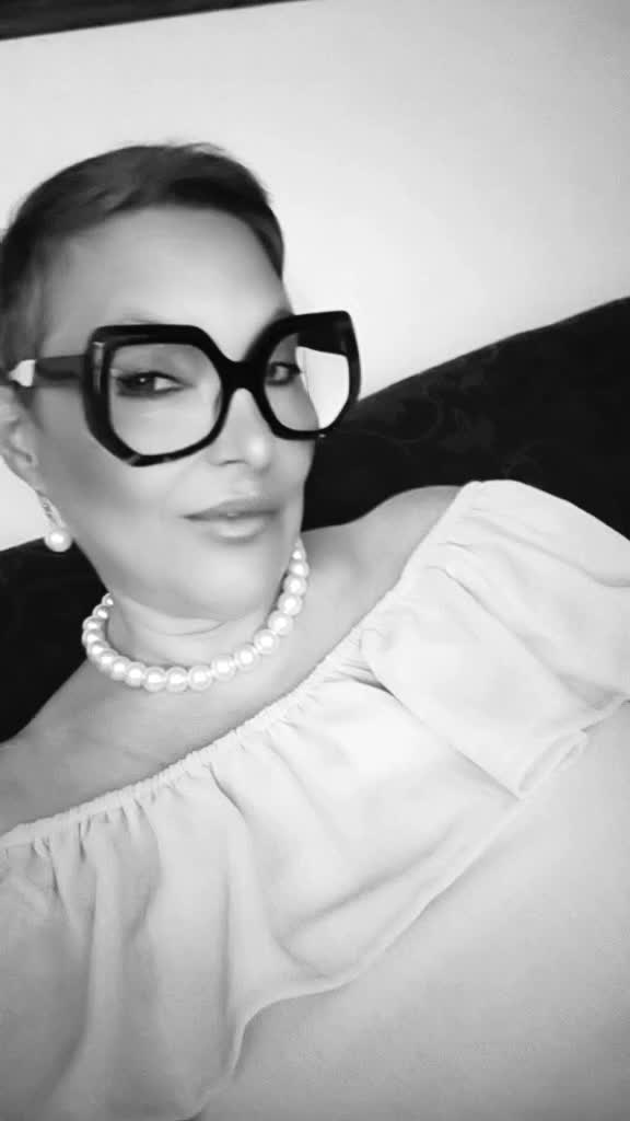 @Carmela Ventura