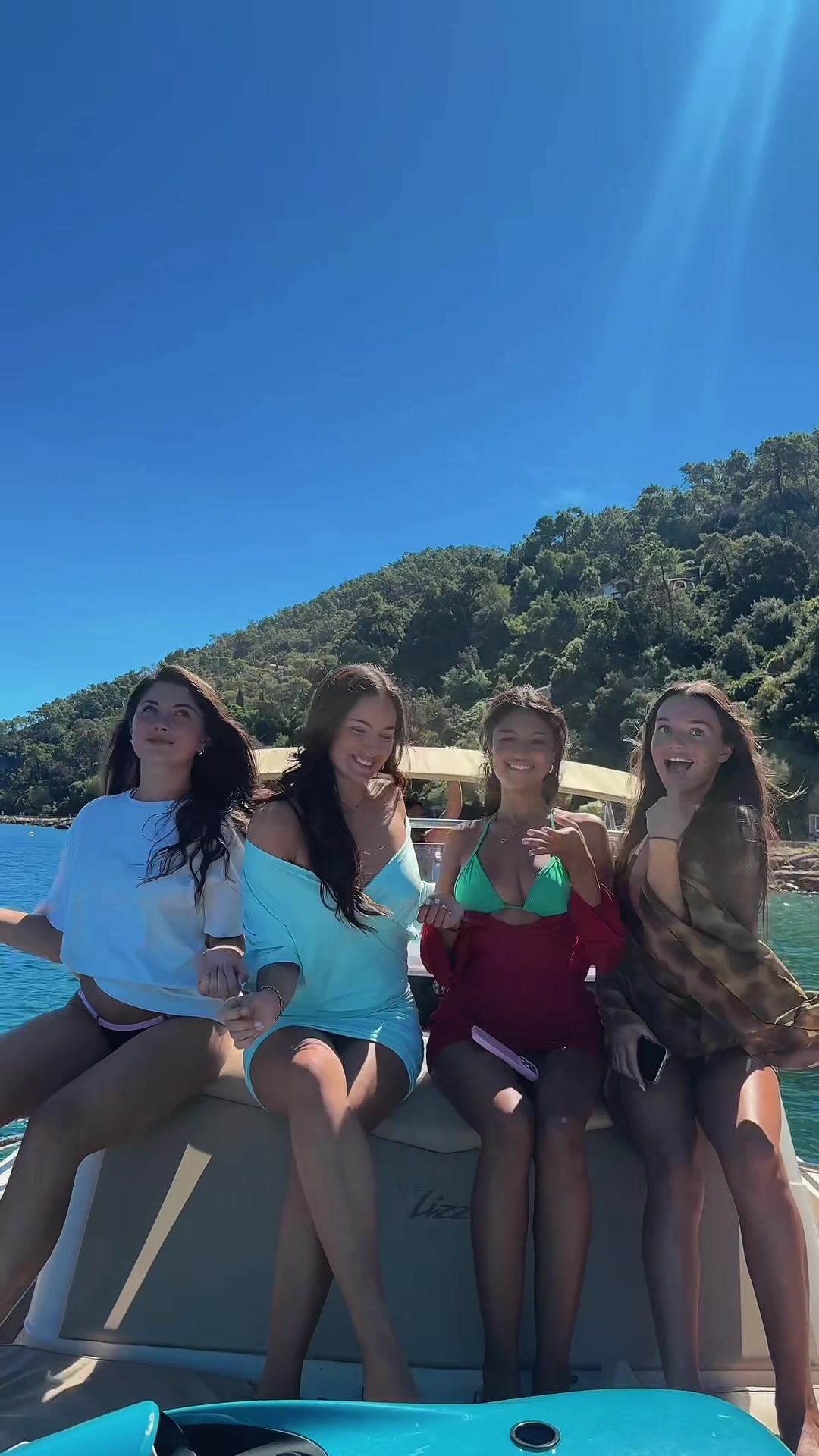 @4filles1été