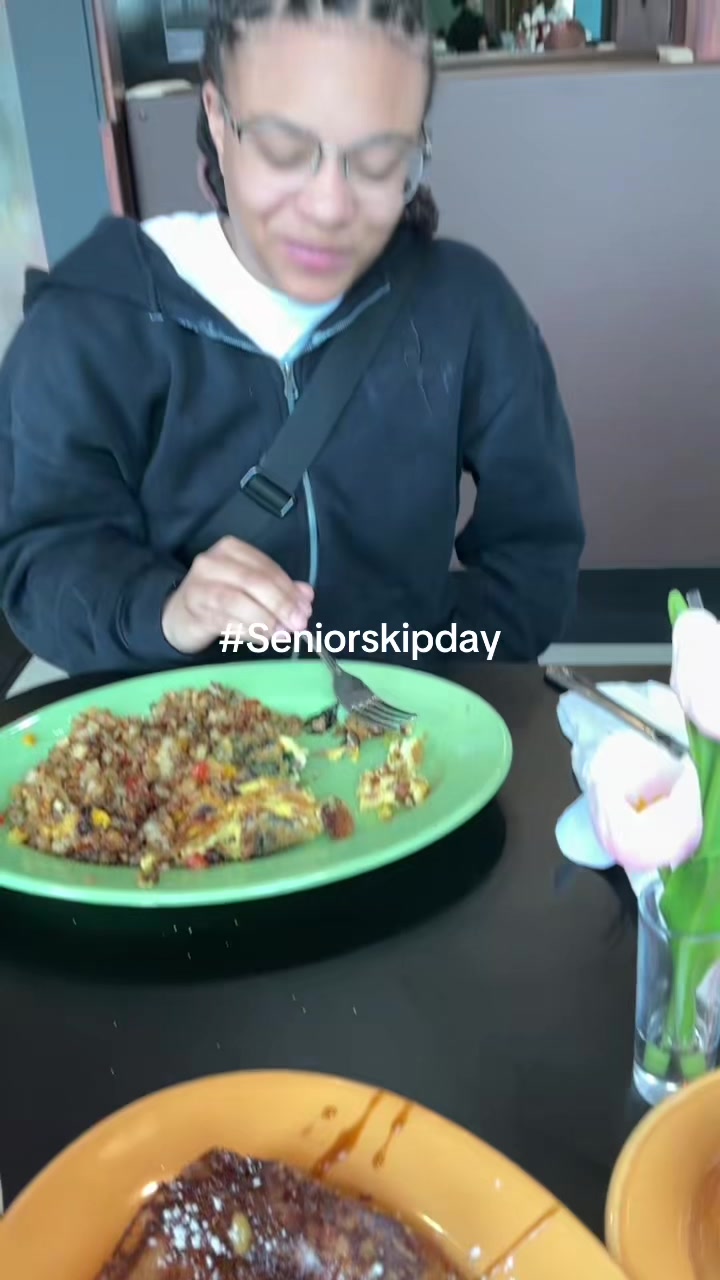 @Řįø