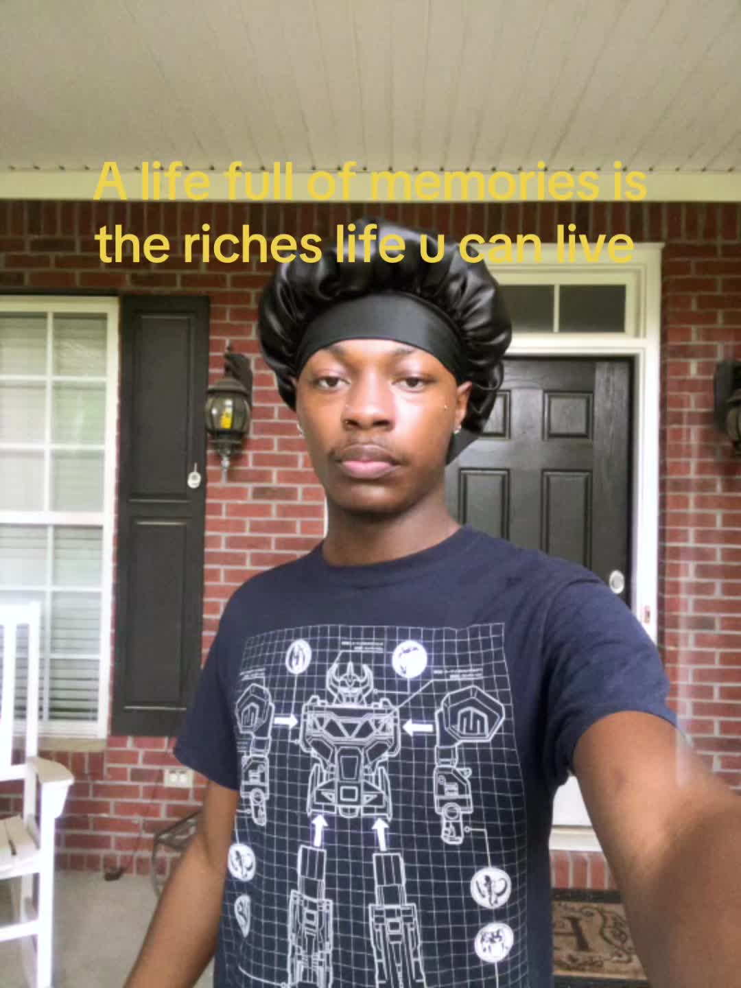 @M O B
