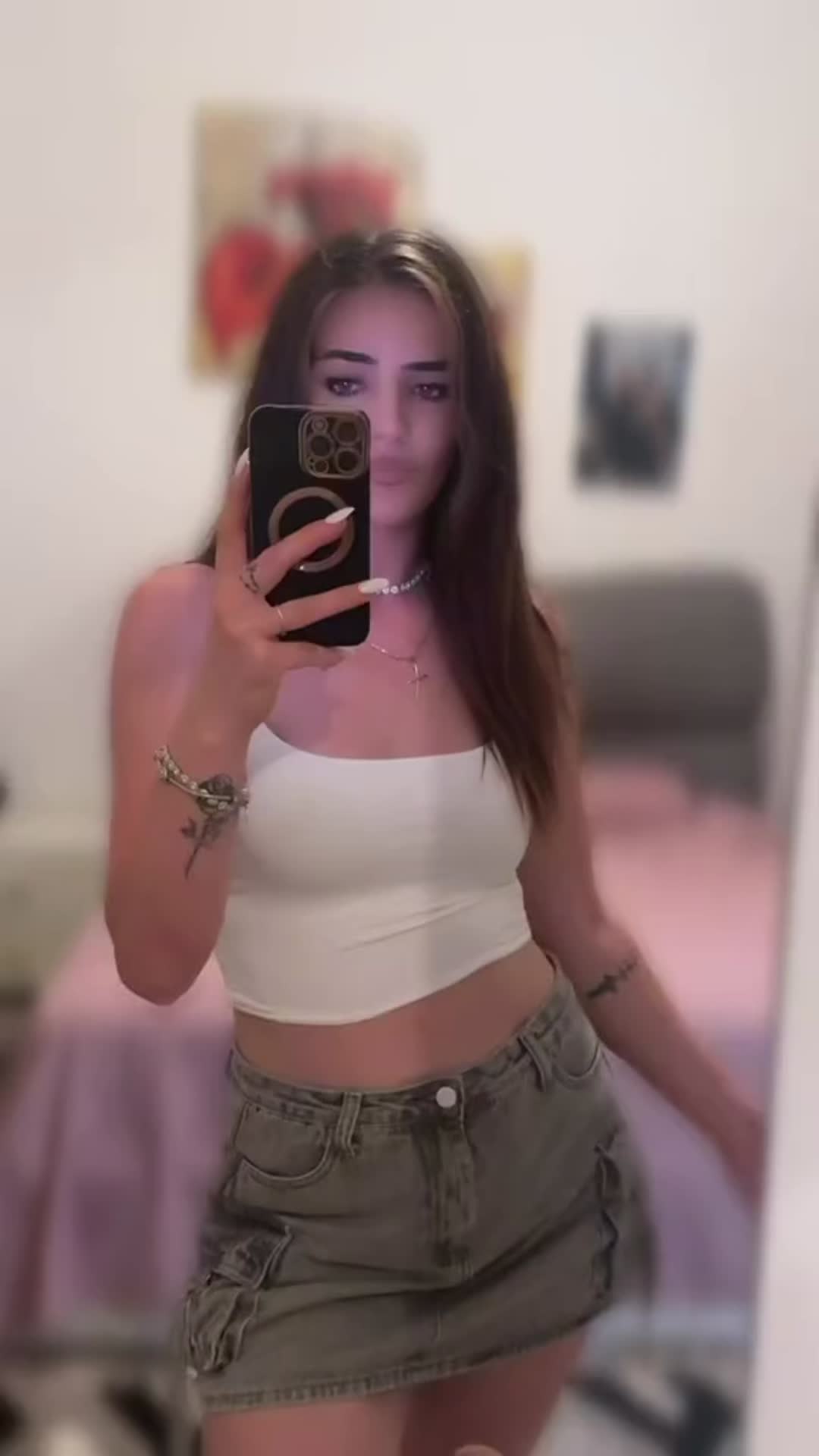 @ESTER 🦂🥀🪬