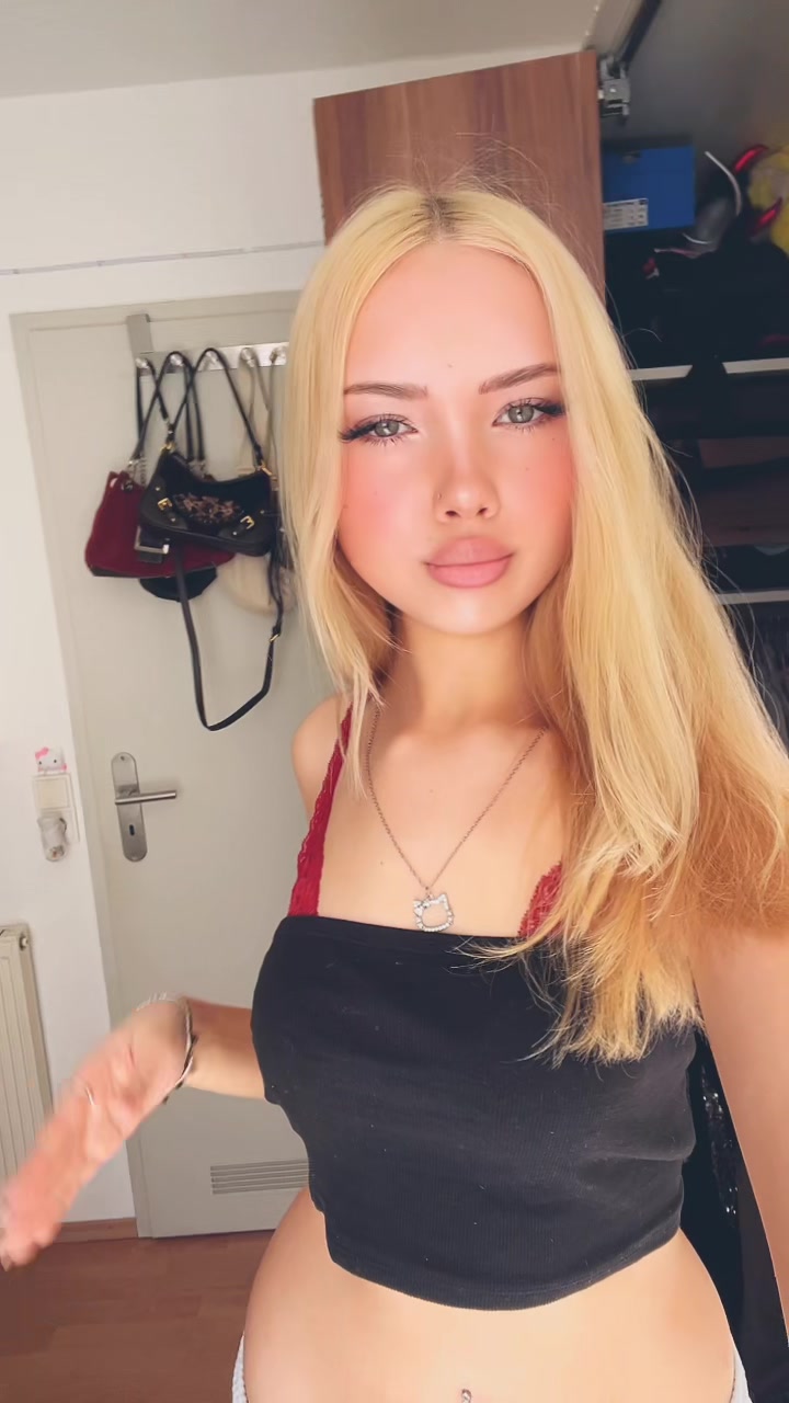@ella ☆彡