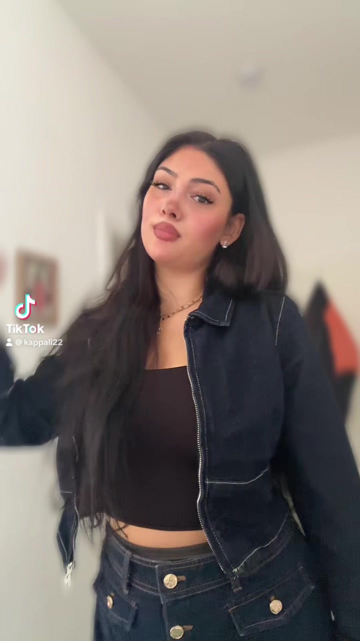 @renaangelova0