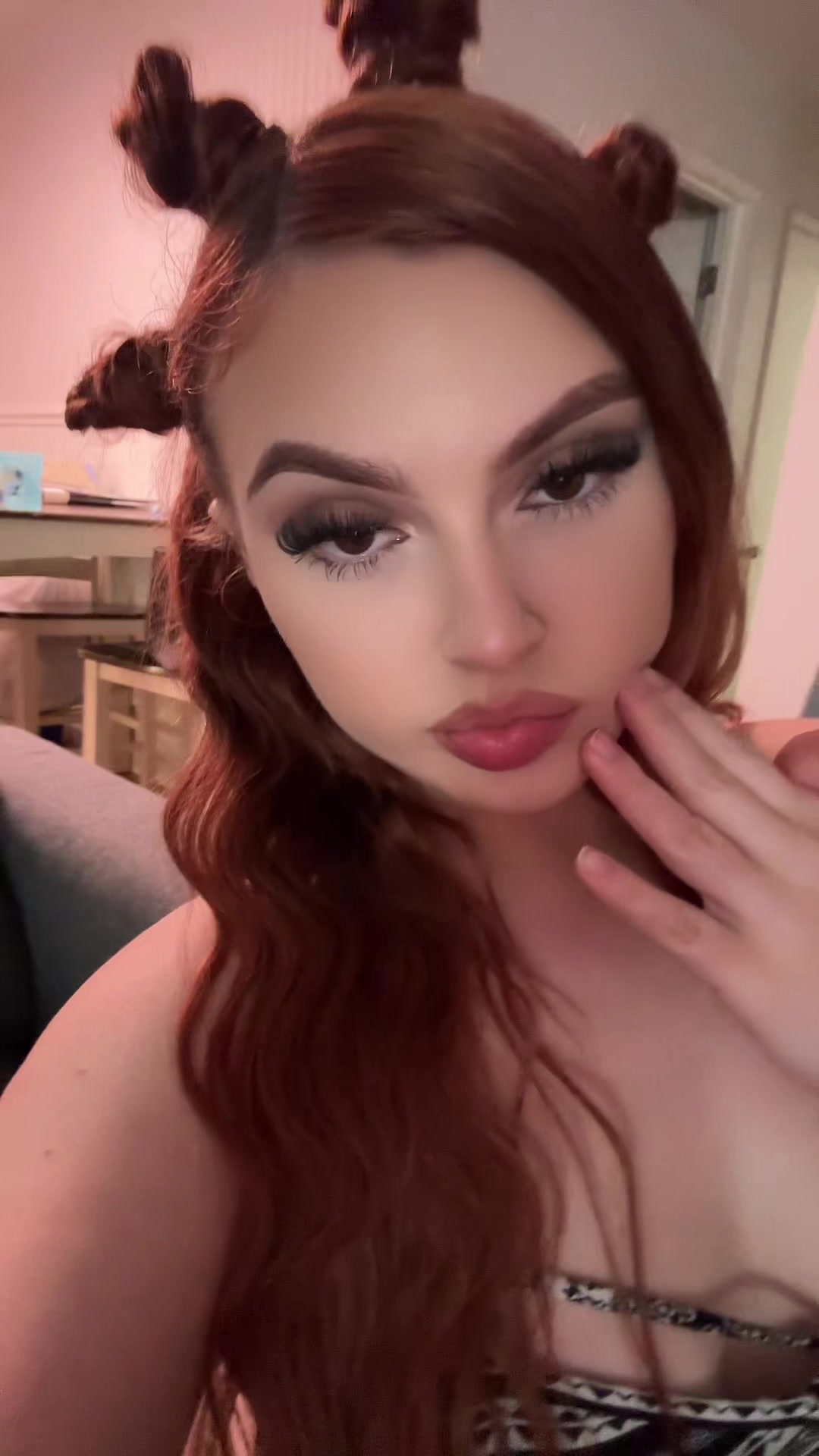 @Katiebabyy 🍒🎱🍸