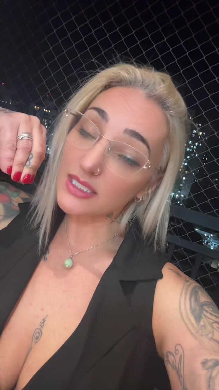 @Camila Pessotti