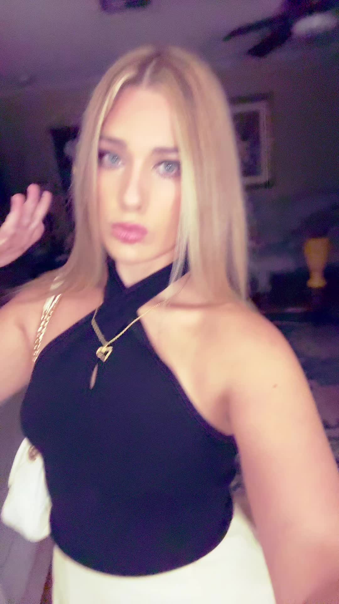 @Ava⚡️